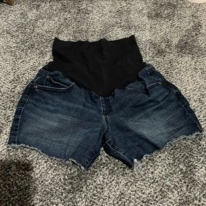 A GLOW maternity jean shorts